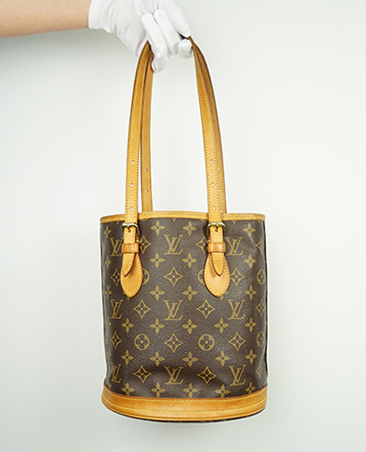 Bucket Bag, front view